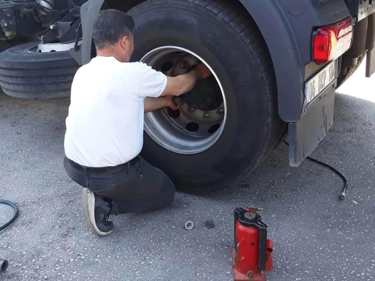Yıkıkkemer Oto Lastikçi
